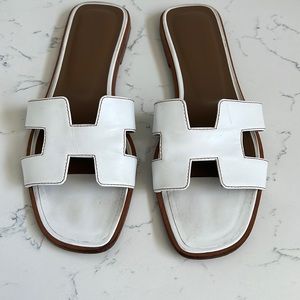 Hermes Orans Sandals white
